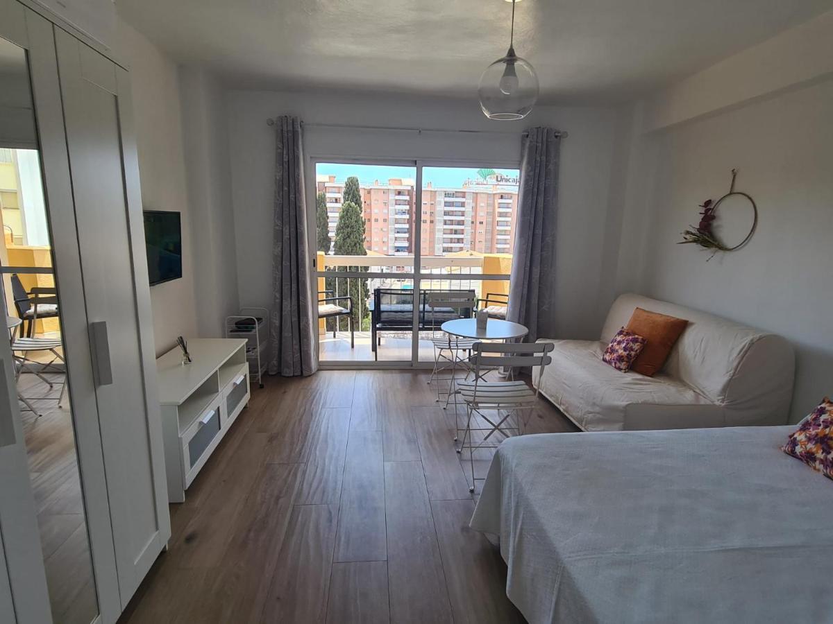 Estudio Torre Del Mar Esterno foto